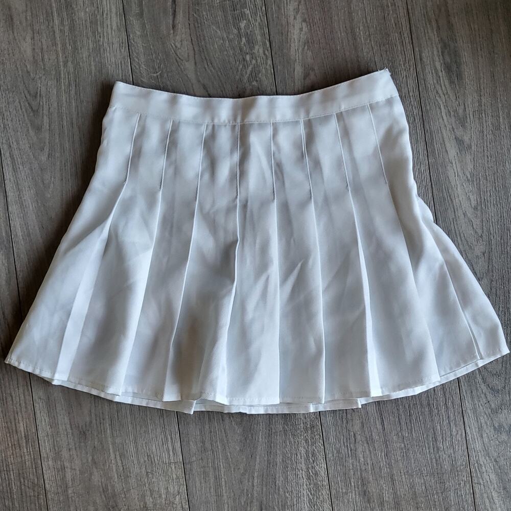 Women's Size L White Pleated Tennis Style Mini Skirt